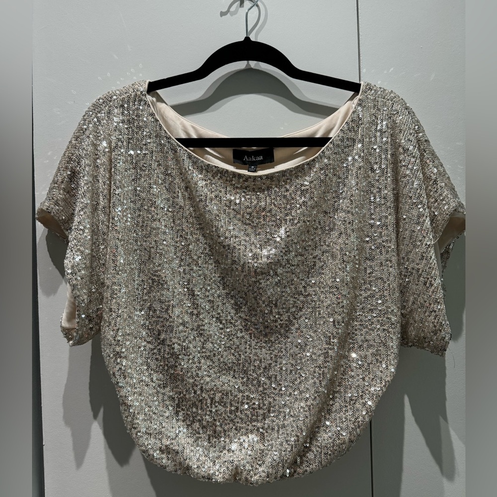 Vici (Aakaa) Wintour Billowed Sequin Top Champange SzS